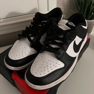 Nike panda dunks